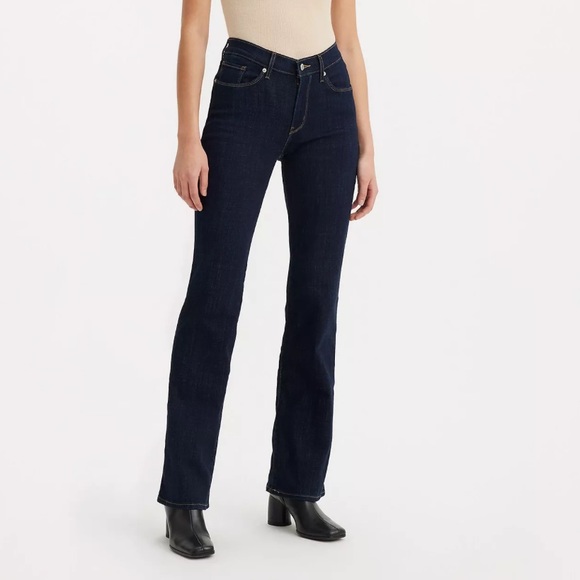 Levi's Women's Classic Bootcut Jeans, Island Rinse, W30 L34 (US 10 LONG) - Picture 2 of 4